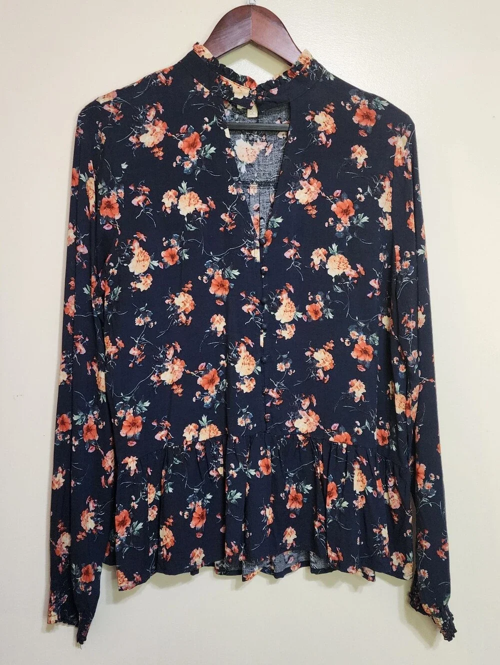 Hem & Thread Womens Tunic Boho S. Large Shirt Floral Ruffle Button Up Keyhole - Picture 5 of 10
